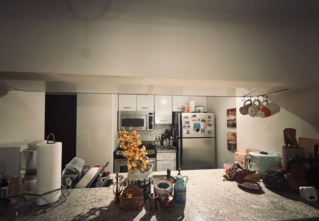 Building Photo - 4 Martine Ave