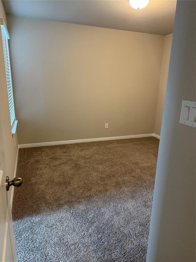 Building Photo - 1850 Settlers Glen Dr