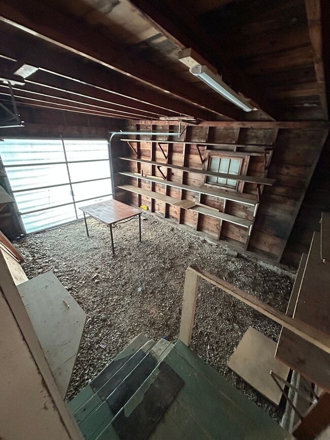 Building Photo - 376 W Washington St