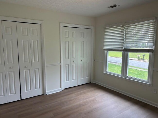 Building Photo - 3886 Hadley Farm Dr