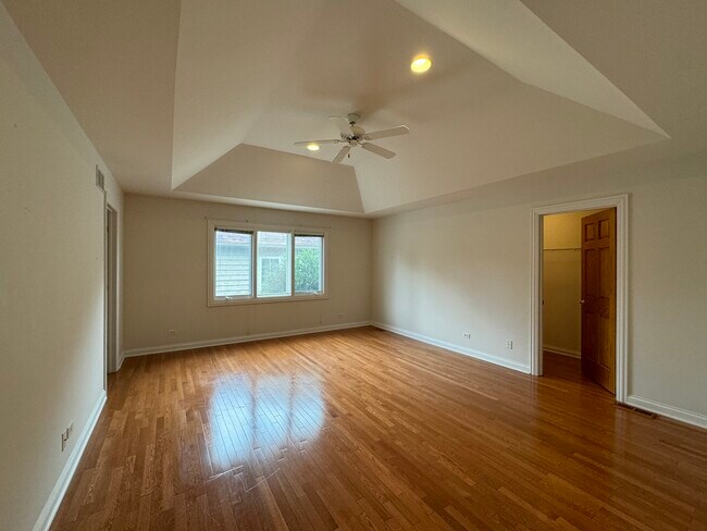 Building Photo - 106 Hidden View Dr
