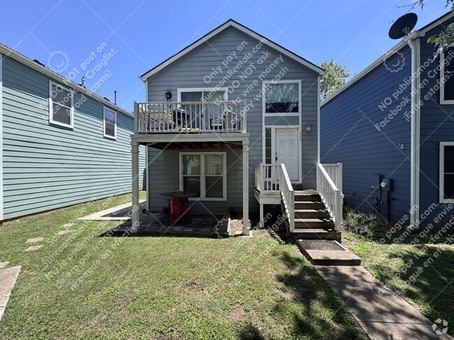 Building Photo - 113 Rush Haven