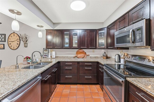 Building Photo - 2979 W Knights Ave