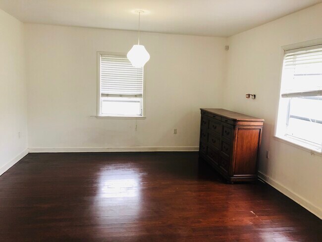 Building Photo - 160 NW 101st St