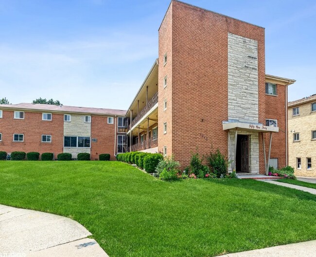 Building Photo - 5940 N Odell Ave