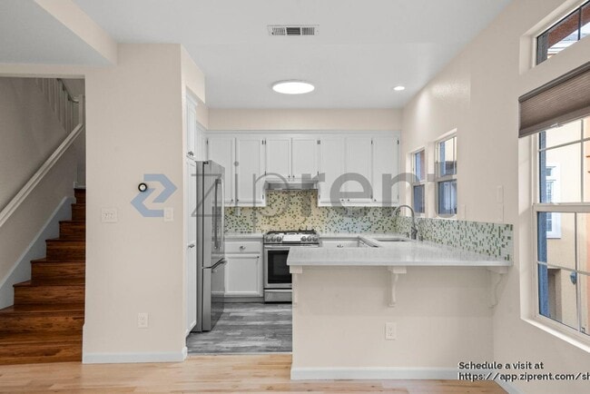 Building Photo - 3583 Madison Common