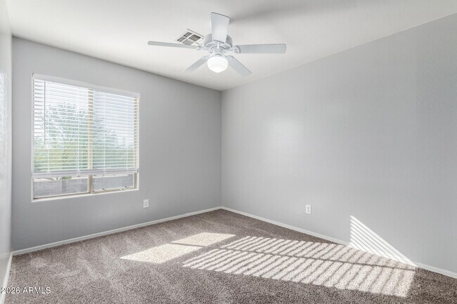 Building Photo - 11023 W Loma Ln