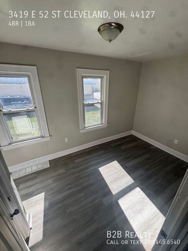 Building Photo - 3419 E 52nd St