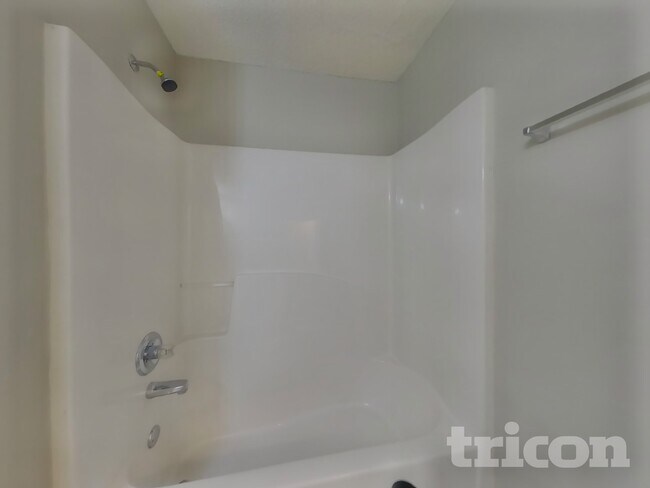 Building Photo - 4250 Donna Way