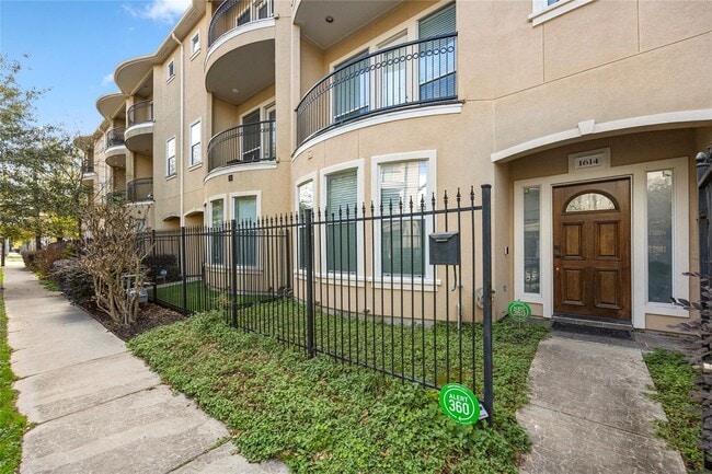 Building Photo - 3-Story Townhome in Midtown – 3BR/3.5BA with Private Balconies