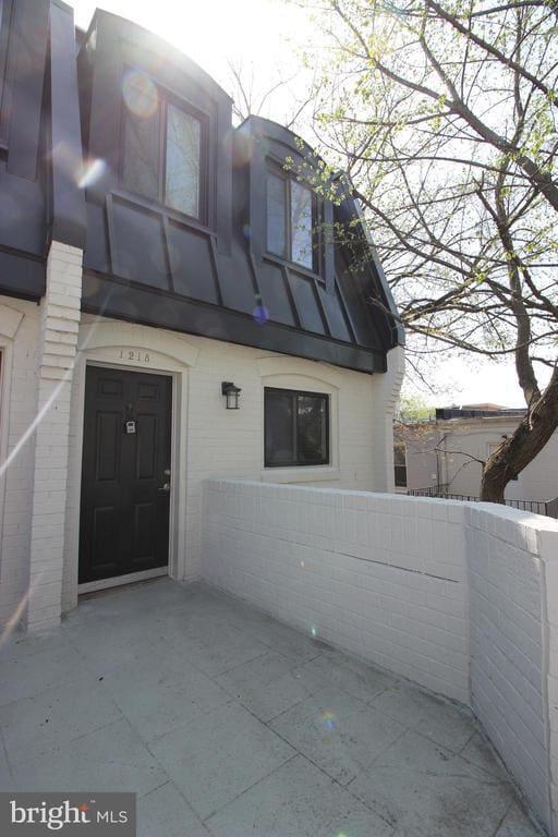 Building Photo - 1218 Eton Ct NW