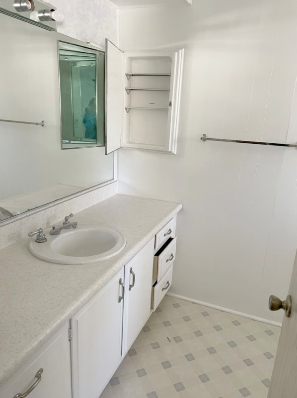 Building Photo - 444 Whispering Pines Dr