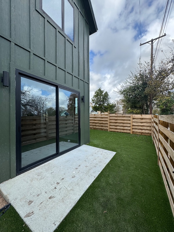 Building Photo - 3010 N Main St