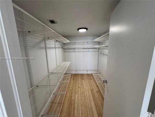 Building Photo - 5600 Collins Ave