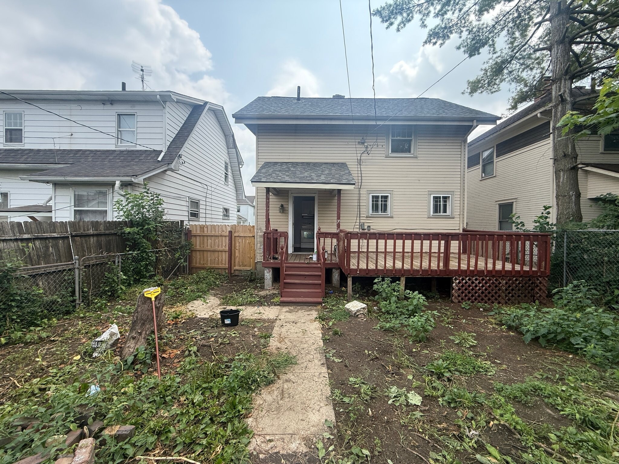 Building Photo - 235 S Findlay St