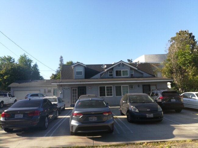 Building Photo - 18140 Nordhoff St