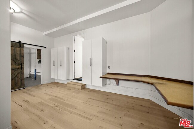 Building Photo - 16648 Cll Arbolada