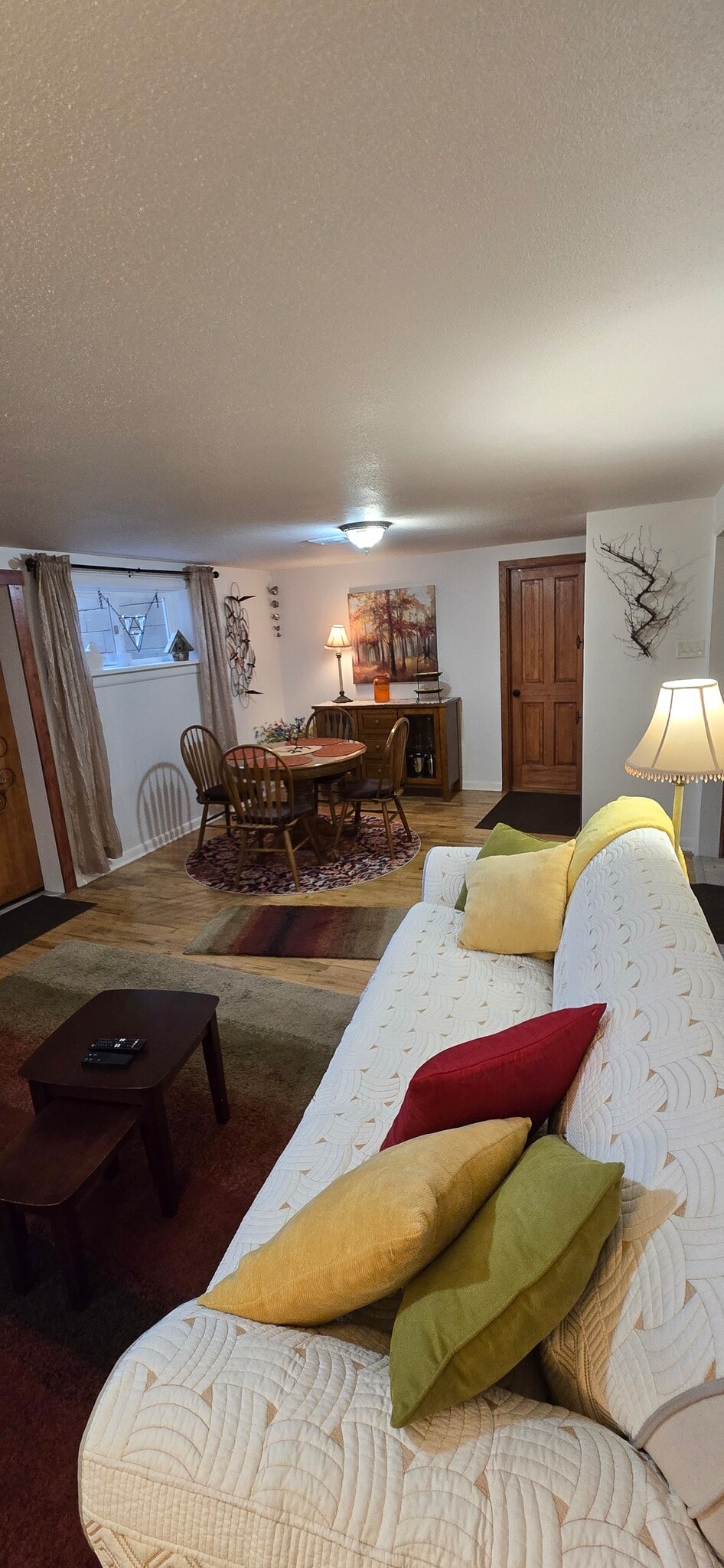 Dining room - 206 N Maple St