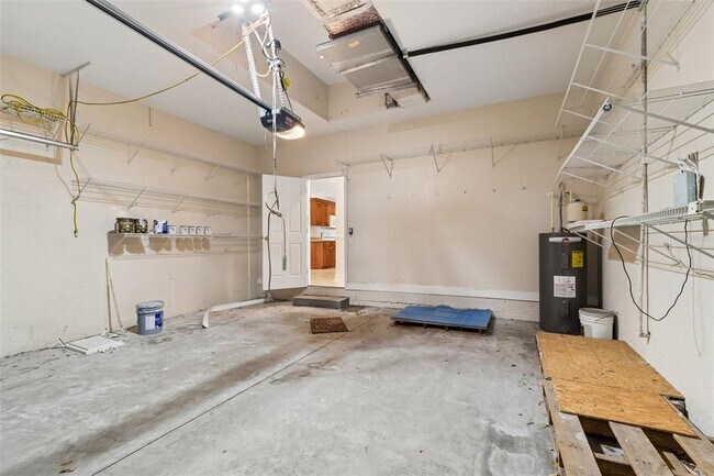 Building Photo - 1208 DR Martin Luther King JR Street North