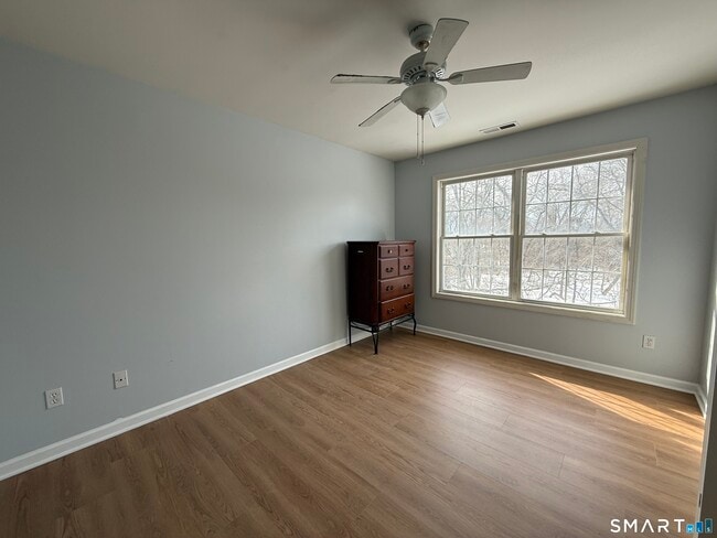 Building Photo - 156 3rd Ave