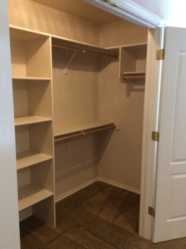 Building Photo - Cute Nampa home in one of  the most desirable neighborhoods. Fabulous location. 7159 E. Hampton.