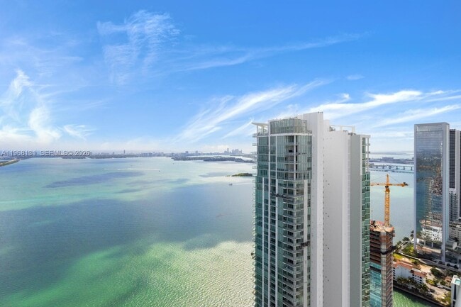 Building Photo - 480 NE 31st St