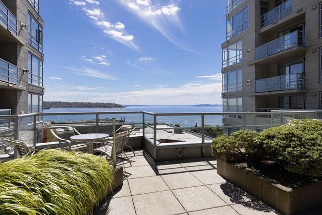 Building Photo - 2929 1st Ave