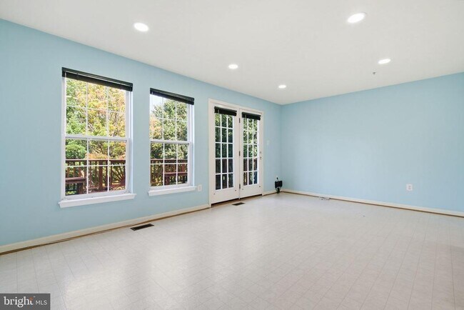 Building Photo - 4603 Weston Pl