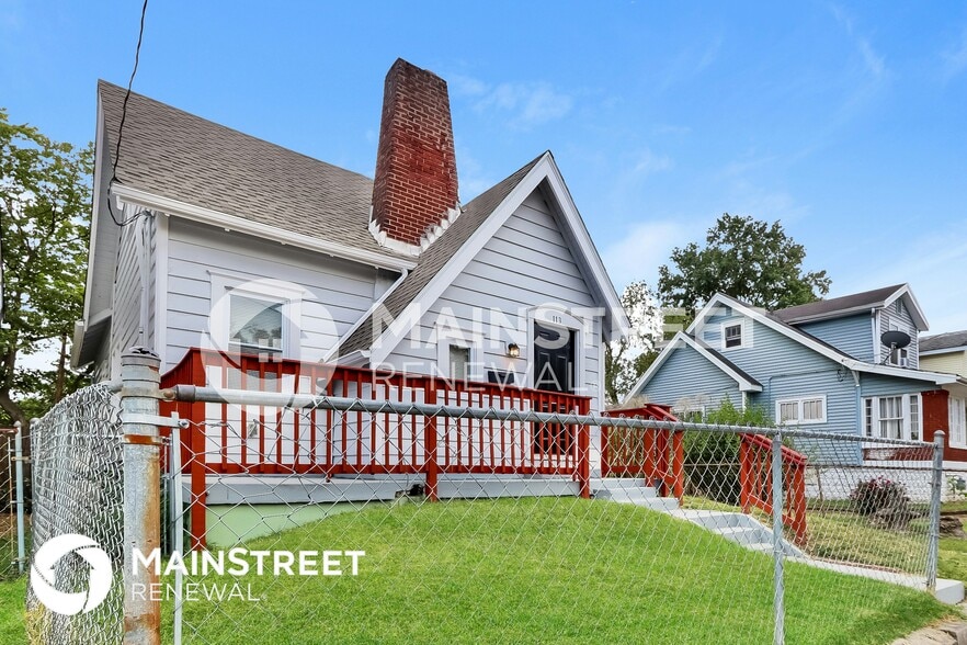 Building Photo - 113 S 43rd St