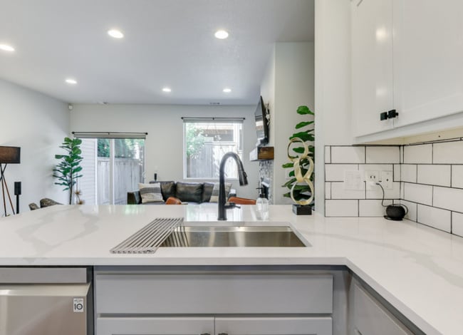 Building Photo - Immaculate 2-Bedroom Townhome in Tanasbourne with Smart Upgrades & High-End Finishes!