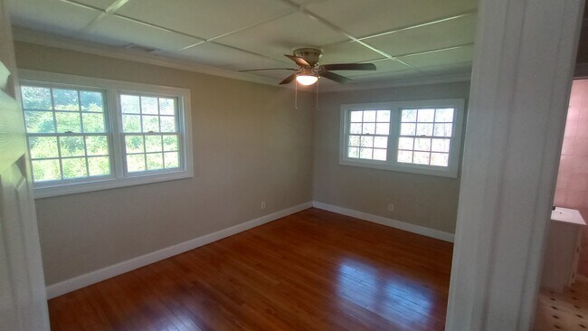 Building Photo - 45 Longfellow Dr