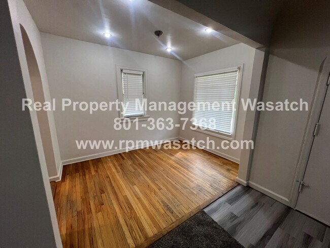 Building Photo - 1105 S 700 E