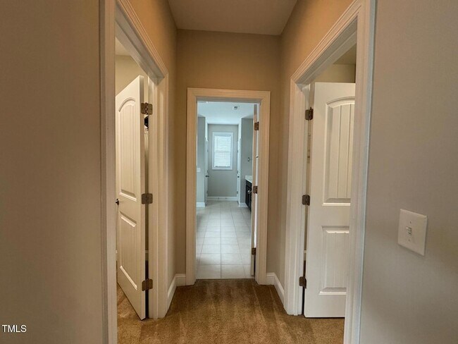 Building Photo - 248 Turner Oaks Dr