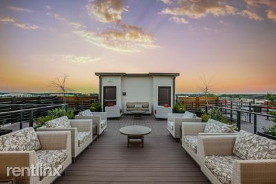 Building Photo - 5000 Big Island Dr