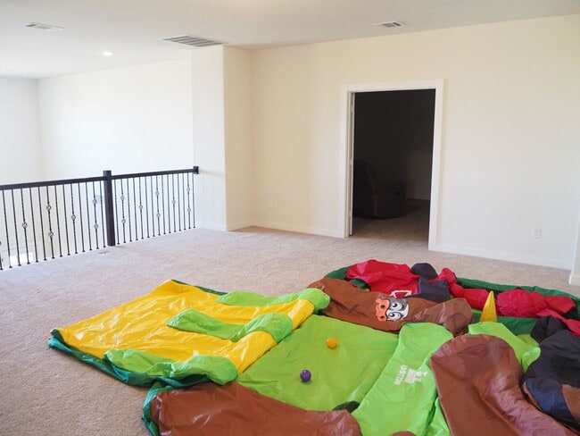 Building Photo - 4317 Swallow Dr