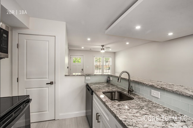 Building Photo - 5044 Baltimore Ave