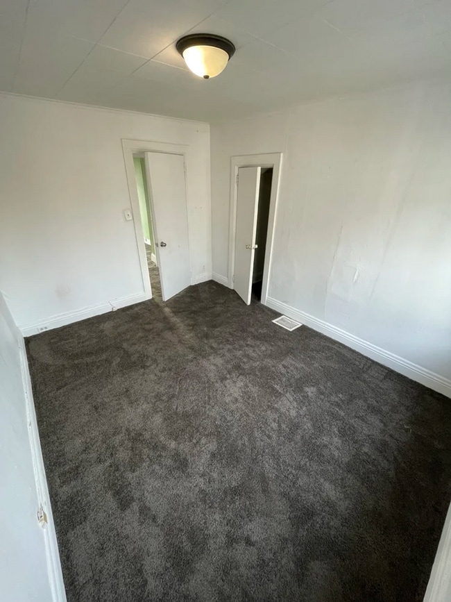 Building Photo - Click the “Apply Now” button or email wapmrentals@gmail.com for a prompt response.