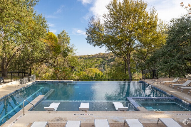 Building Photo - Retreat at Barton Creek