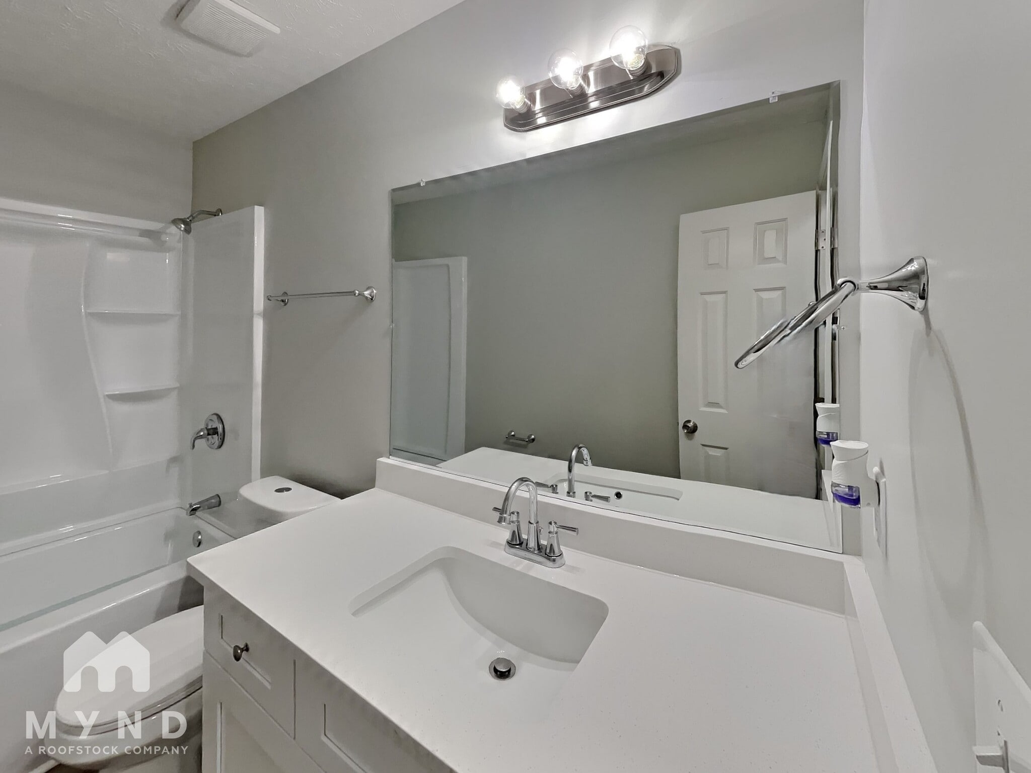 Building Photo - 140 Pebble Ridge Dr