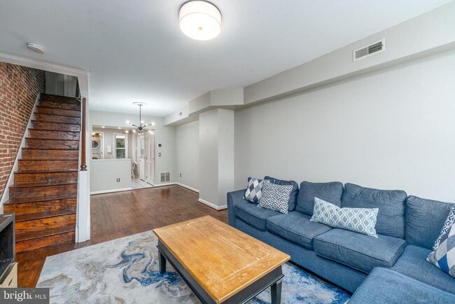 Building Photo - 110 Birckhead St