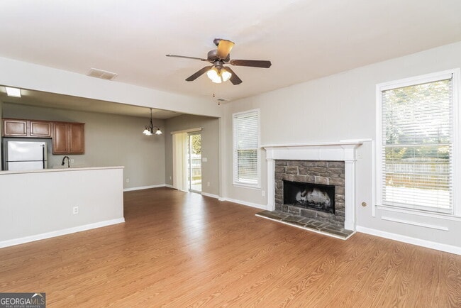Building Photo - 503 Millside Tr