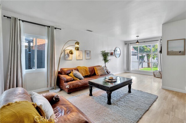 Building Photo - 6514 Coldwater Canyon Ave