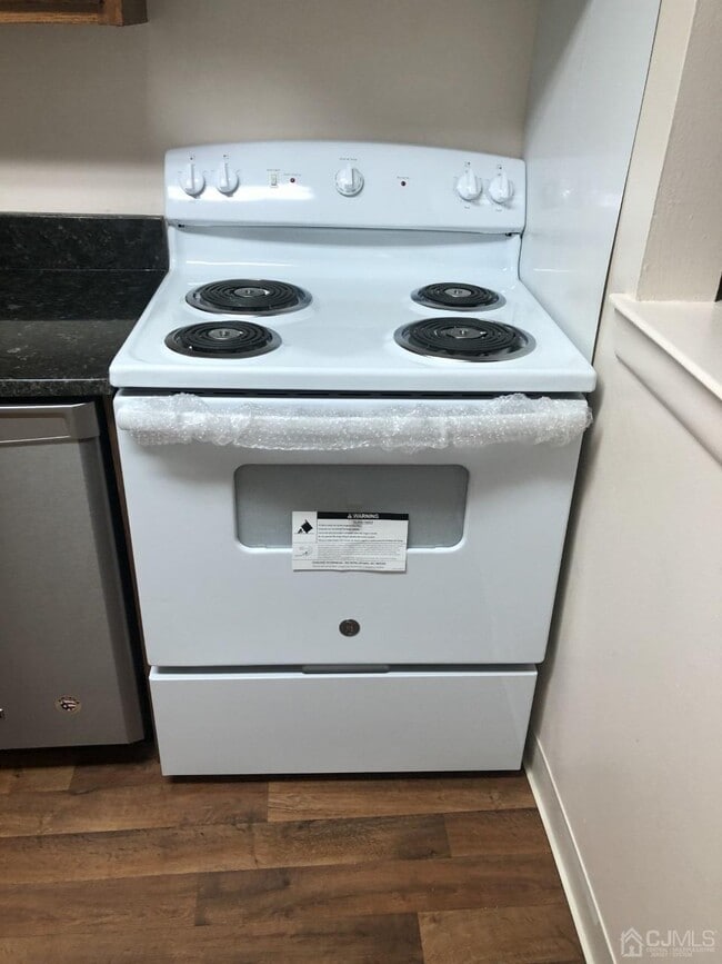 Building Photo - 1019 Ravens Crest Dr