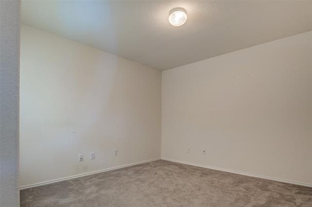 Building Photo - 9948 Fleetwood Dr