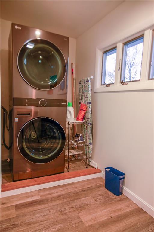 Building Photo - 46 W Shore Dr