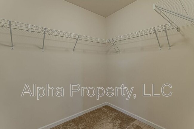 Building Photo - 308 Corday Ln