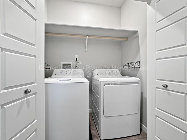 Building Photo - 4265 N Reed Ln