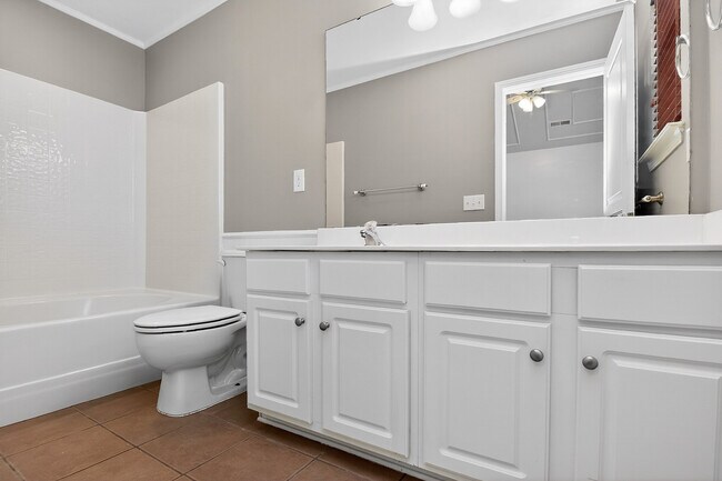 Building Photo - 1456 Stonedown Ln