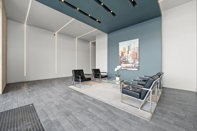 Building Photo - 367 W Locust St