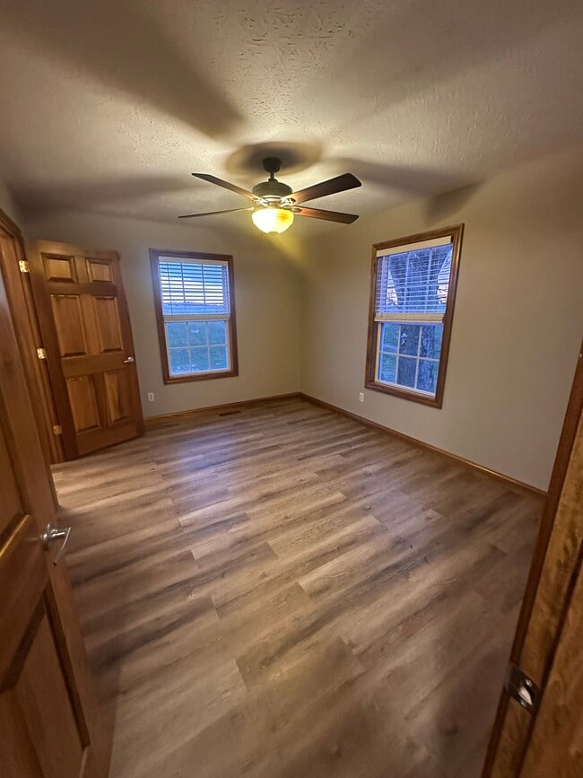 Building Photo - 1119 Kelly Rd